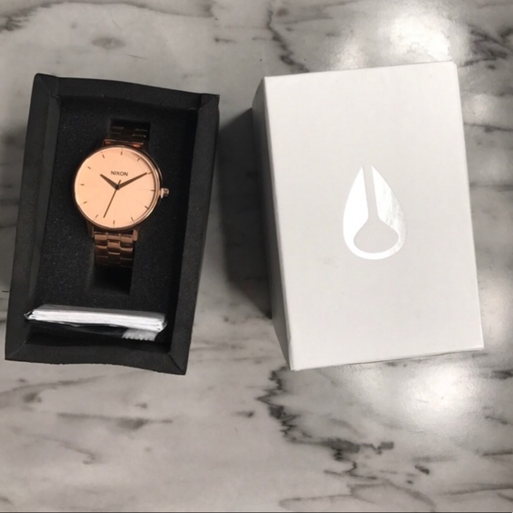 Gold / Rose Gold NIXON watch Kensington